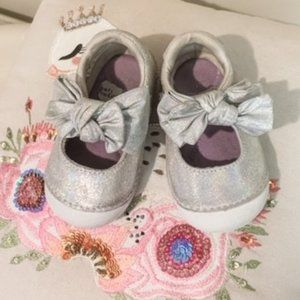 Stride Rite Soft Motion Esme Mary Jane Shoe Silver